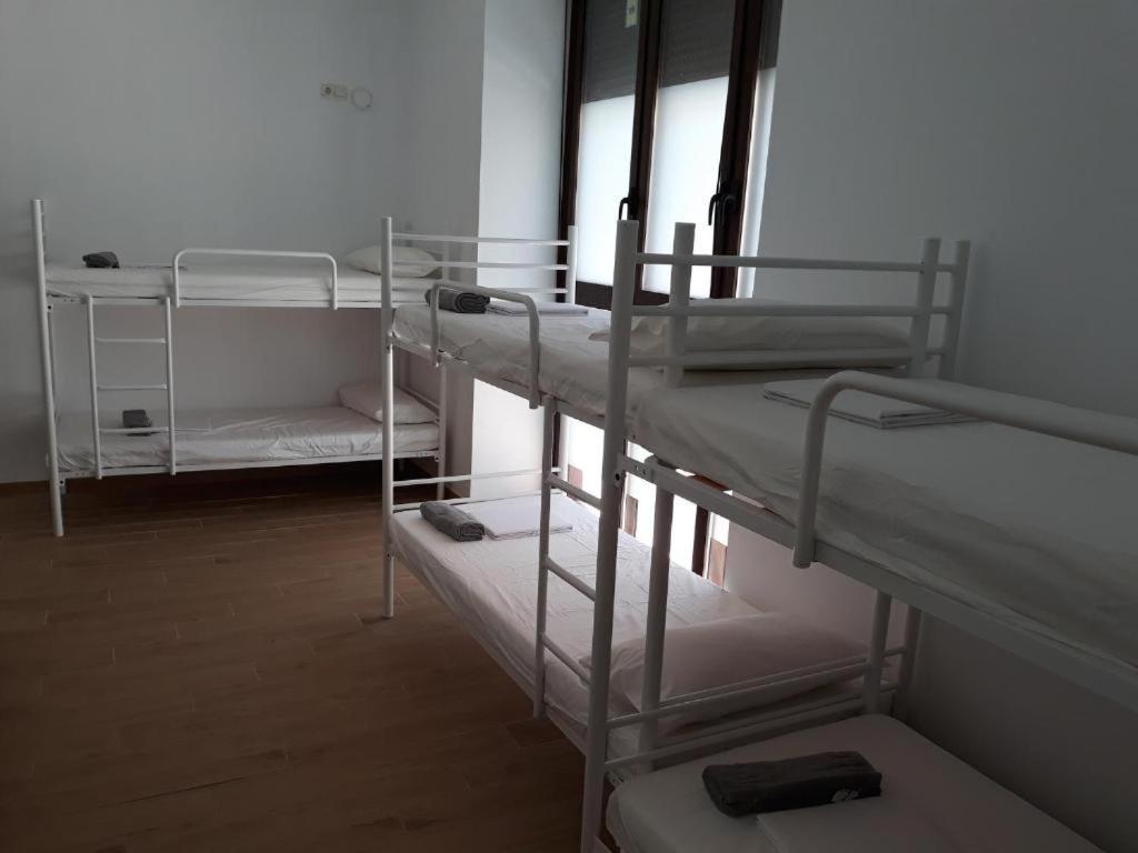 Hub Hostel Siviglia Esterno foto