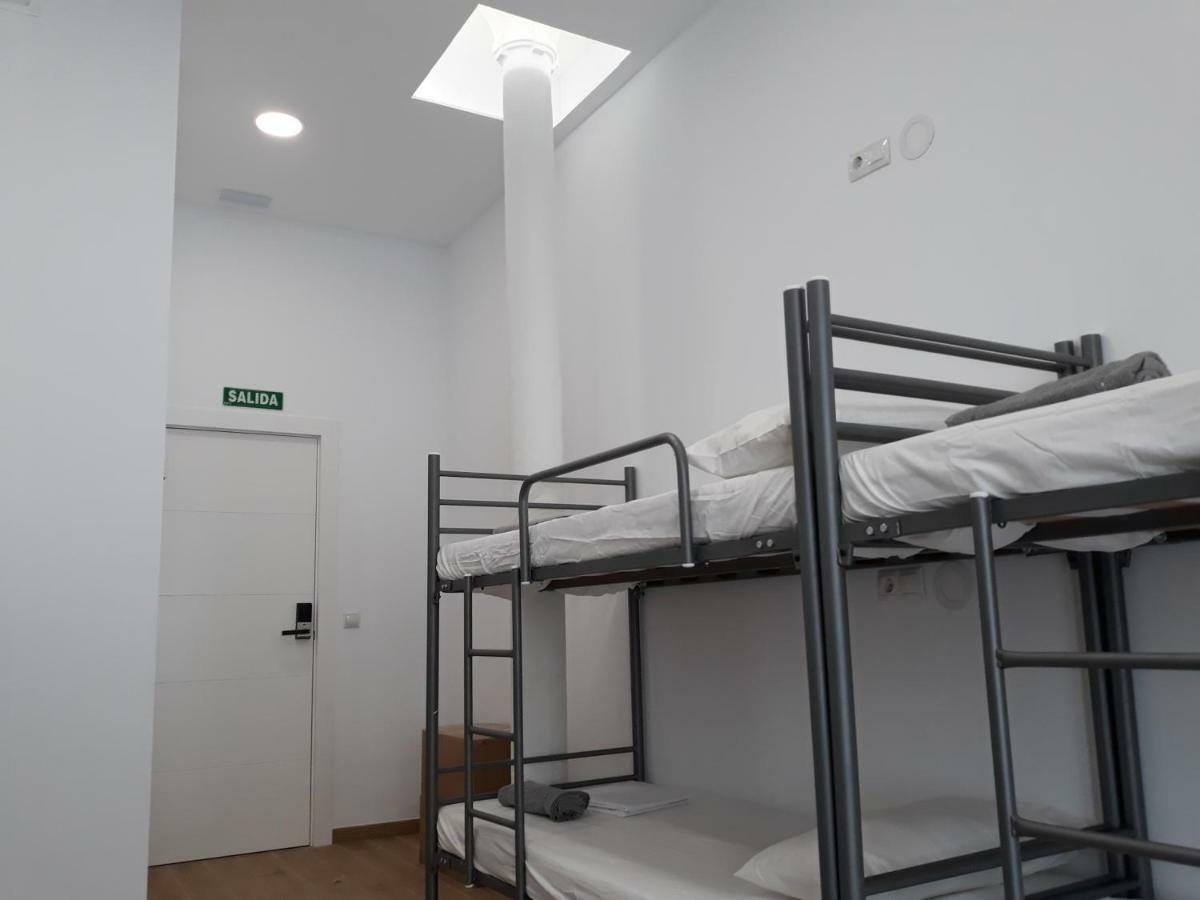 Hub Hostel Siviglia Esterno foto