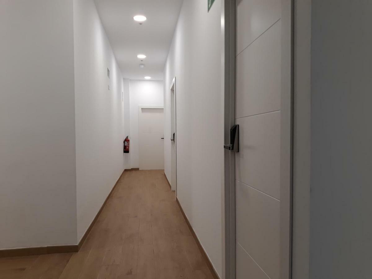 Hub Hostel Siviglia Esterno foto