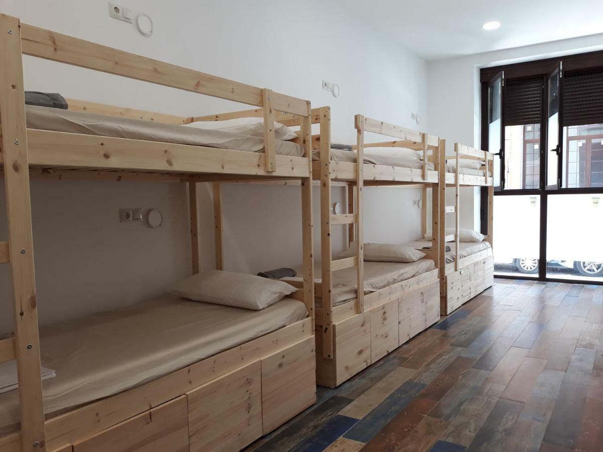 Hub Hostel Siviglia Esterno foto